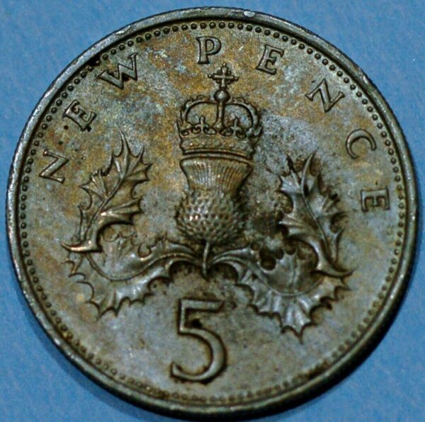 Great Britain 5 New Pence 1969 KM# 911