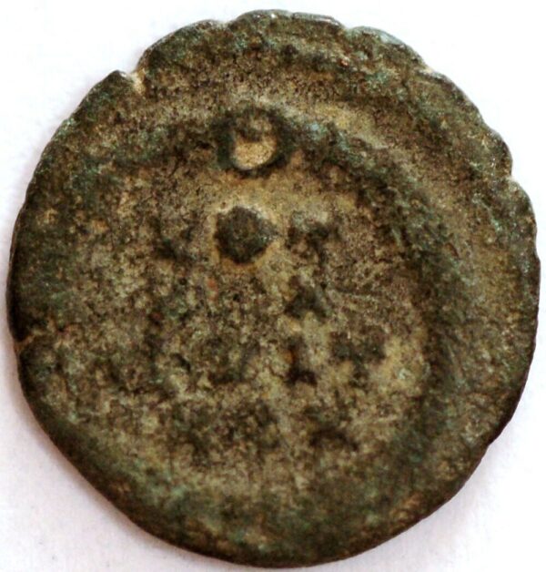 Roman ancient Undetified coin  - Image 2